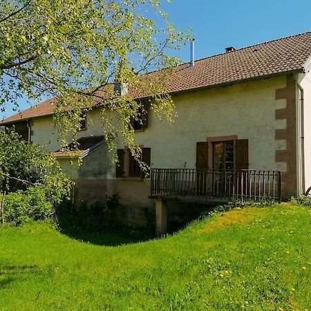 Ferme De Ma Grand-Mere Le Haut-du-Them 外观 照片