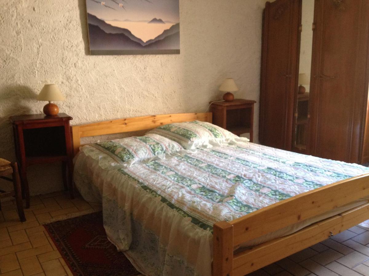 Ferme De Ma Grand-Mere Le Haut-du-Them 外观 照片
