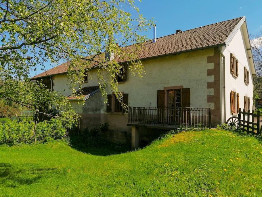 Ferme De Ma Grand-Mere Le Haut-du-Them 外观 照片